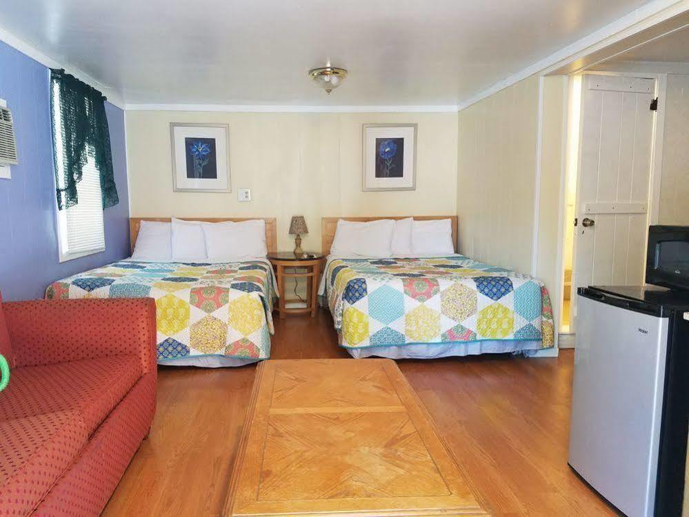 Seven Dwarfs Motel&Cabins Lake George Buitenkant foto